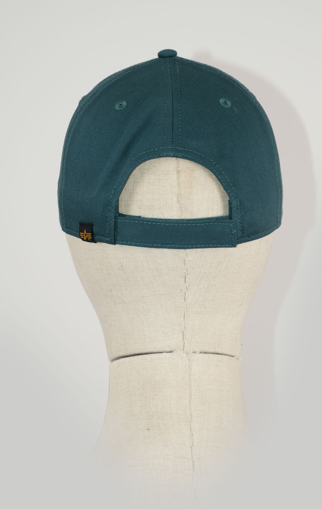 Бейсболка ALPHA INDUSTRIES VELCRO CAP II force green 