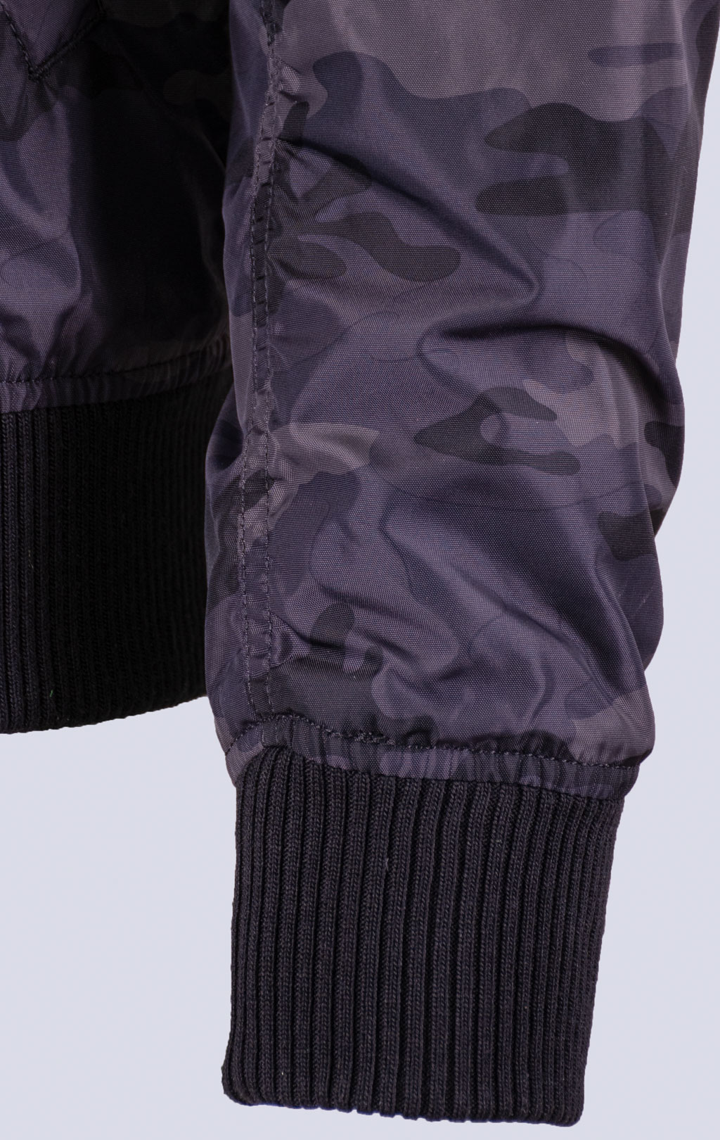 Ветровка-бомбер ALPHA INDUSTRIES MA-1 TT black camo 