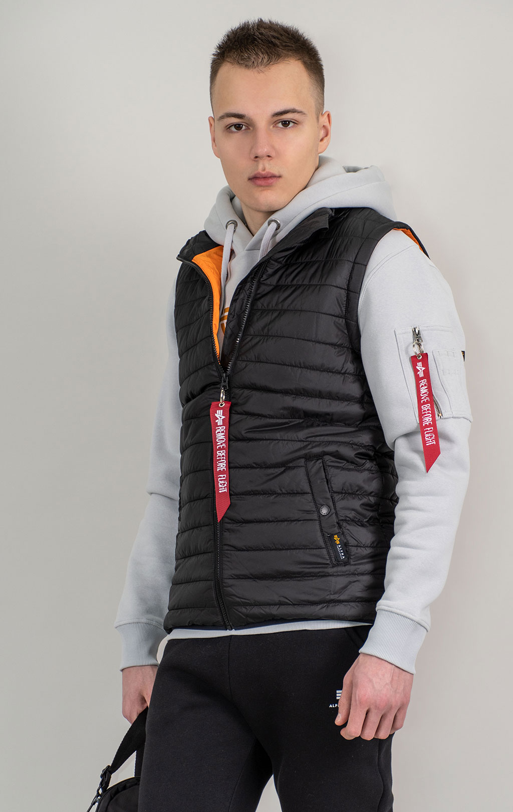Жилет ALPHA INDUSTRIES PUFFER VEST ULW black 
