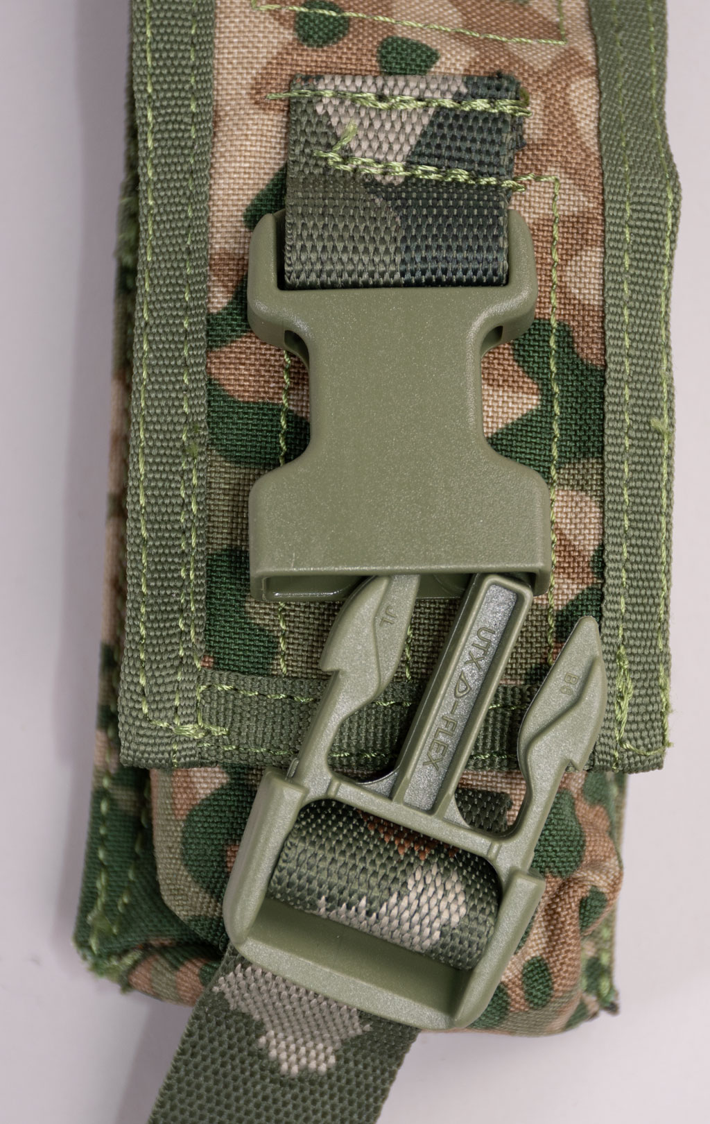 Подсумок TOURNIQUET MOLLE camo jungle Голландия
