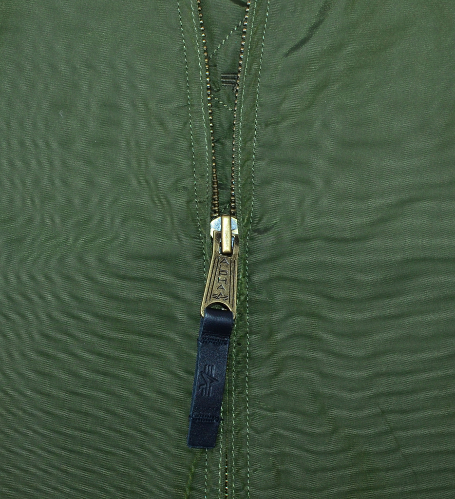 Женская ветровка-бомбер ALPHA INDUSTRIES TT MA-1 dark green 