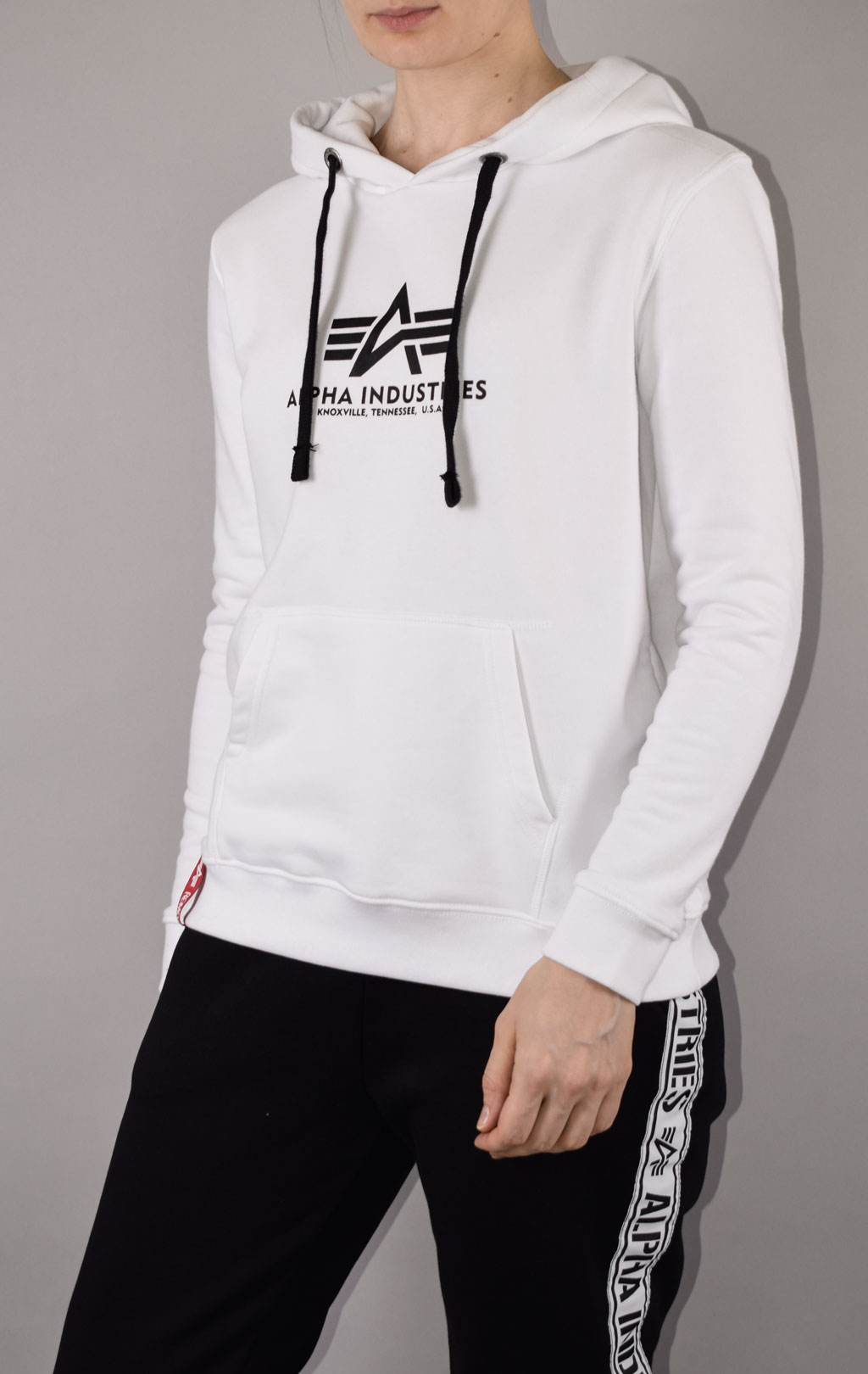 Женская толстовка ALPHA INDUSTRIES NEW BASIC HOODY white 