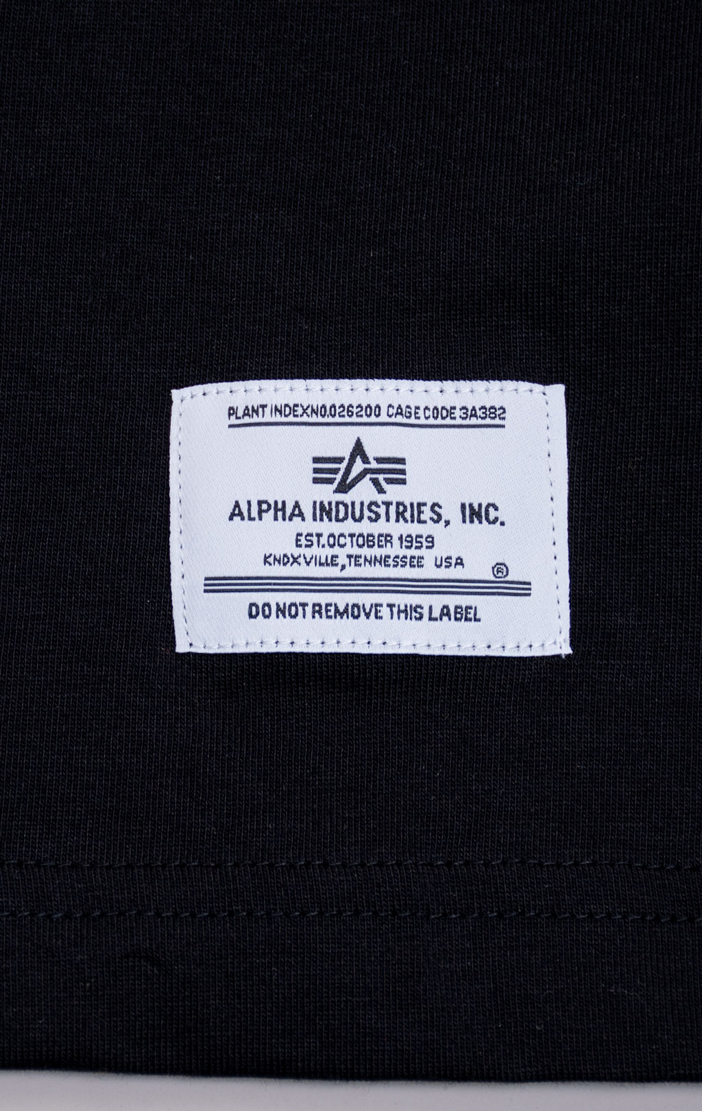 Футболка ALPHA INDUSTRIES RELAXED BLACK CAT TEE SS 26 black 