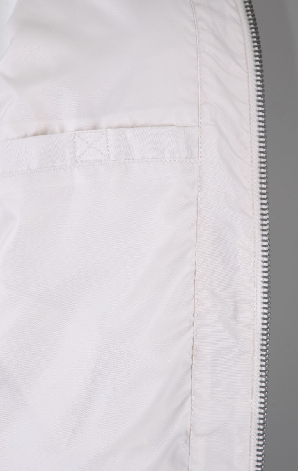 Ветровка-бомбер ALPHA INDUSTRIES MA-1 TT jet stream white 
