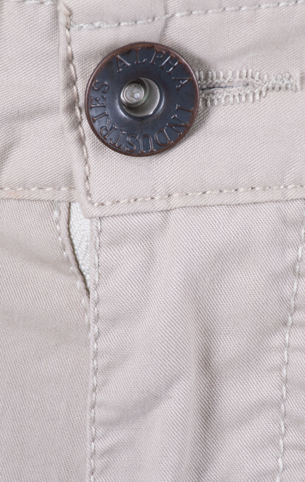 Шорты карго ALPHA INDUSTRIES TERMINAL biege overdied 