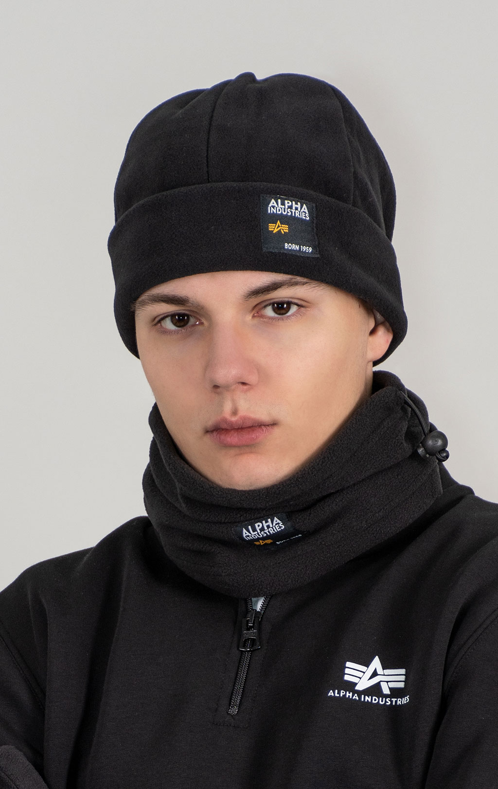 Шапка ALPHA INDUSTRIES LABEL FLEECE BEANIE black 