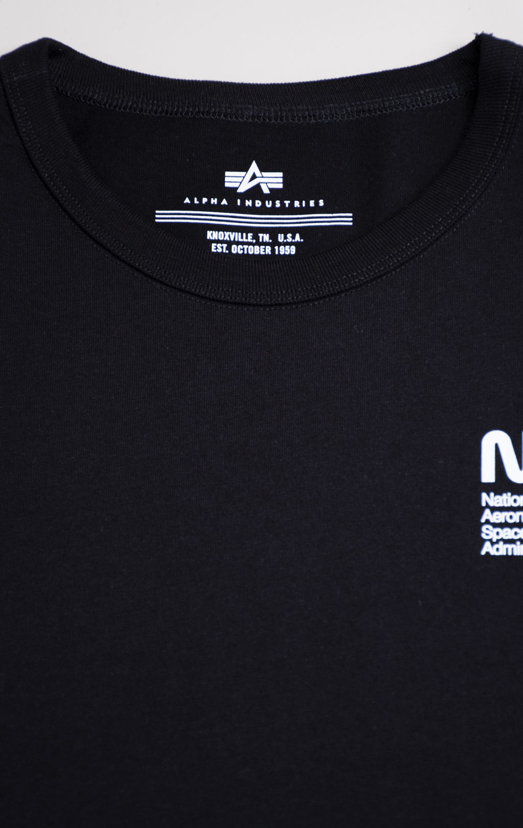 Футболка ALPHA INDUSTRIES NASA COLUMBIA TEE плотная FW 21/22 black 