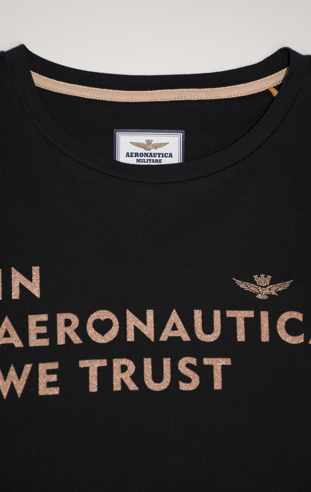 Женская футболка AERONAUTICA MILITARE SS 24/TR nero (TS 2233) 