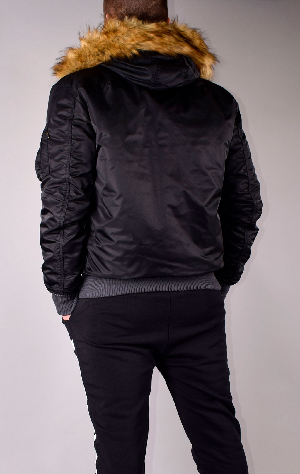 Куртка ALPHA INDUSTRIES MA-1 HOODED CW black 