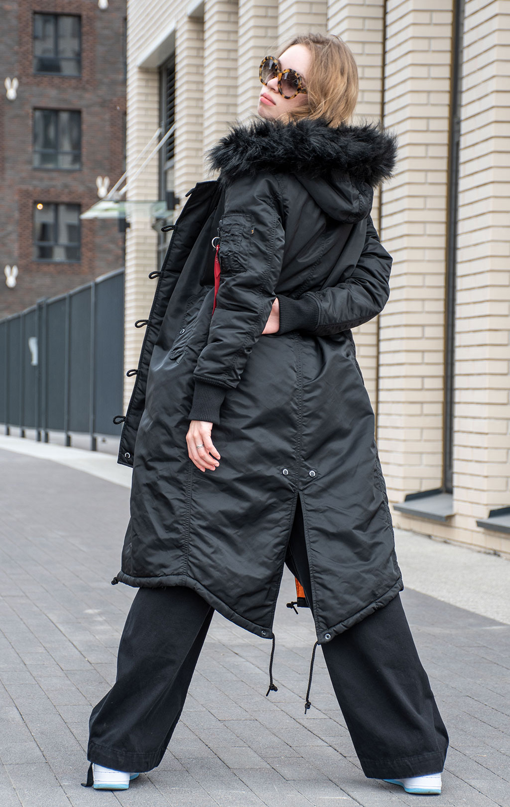 Женская куртка-парка ALPHA INDUSTRIES LONG FISHTAIL black 