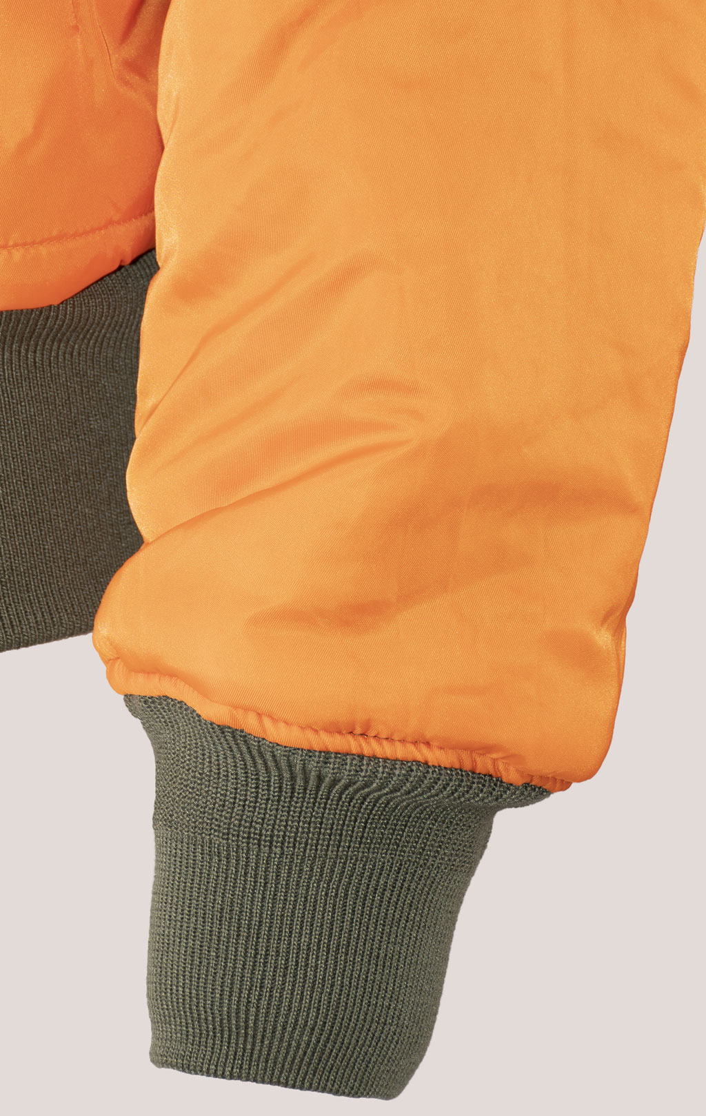 Бомбер ALPHA INDUSTRIES MA-1 sage green 