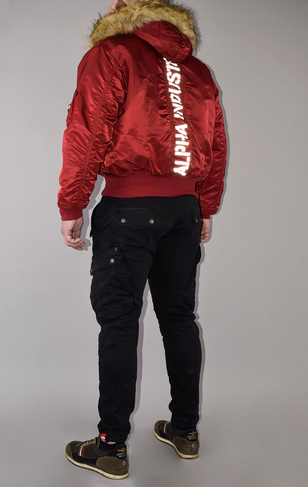 Аляска короткая ALPHA INDUSTRIES 45P HOODED CUSTOM commander red 