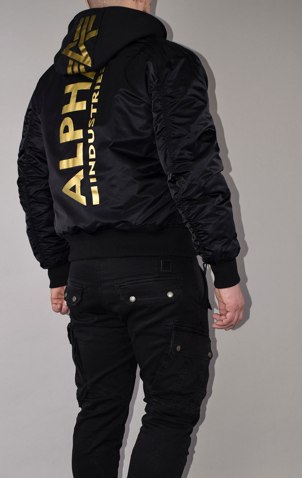 Бомбер ALPHA INDUSTRIES MA-1 ZH BACK PRINT black/yellow gold 
