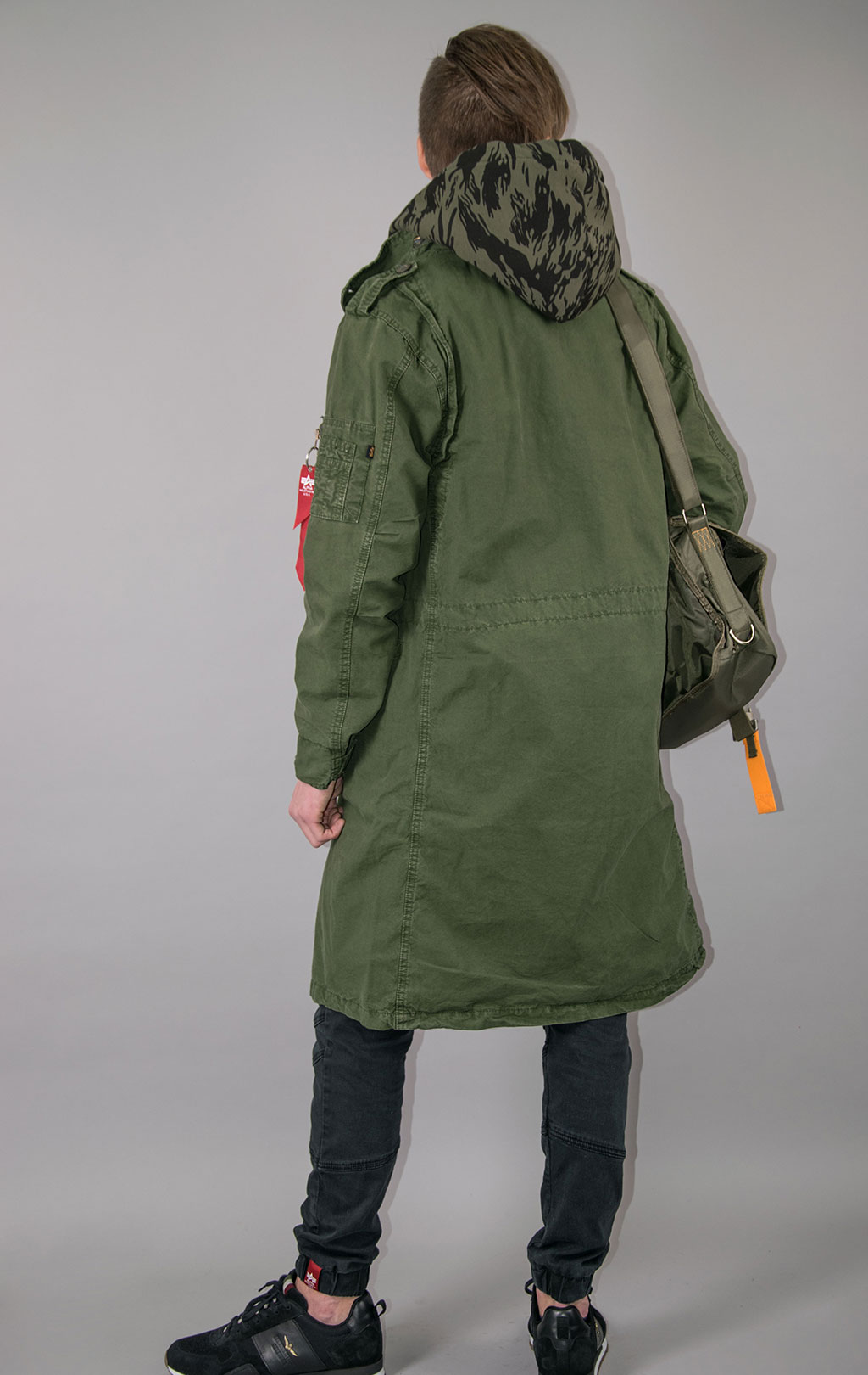 Ветровка ALPHA INDUSTRIES M-65 COAT LW dark olive 