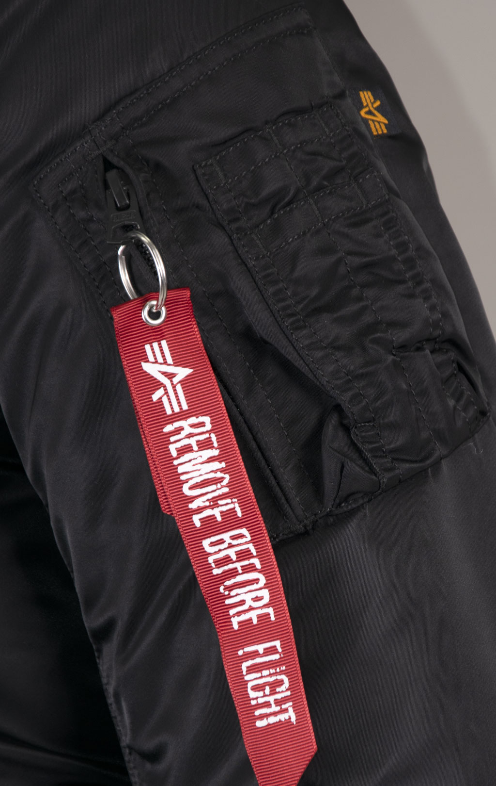 Куртка-бомбер лётная ALPHA INDUSTRIES MA-1 D-Tec SE black/reflective 