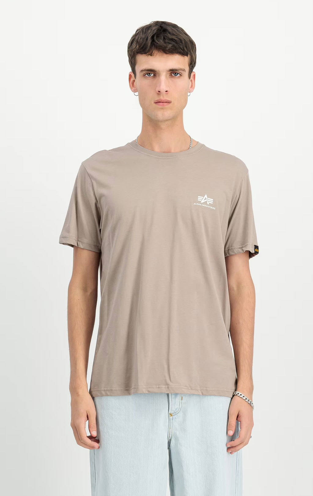 Футболка ALPHA INDUSTRIES BASIC T SMALL LOGO vintage sand 