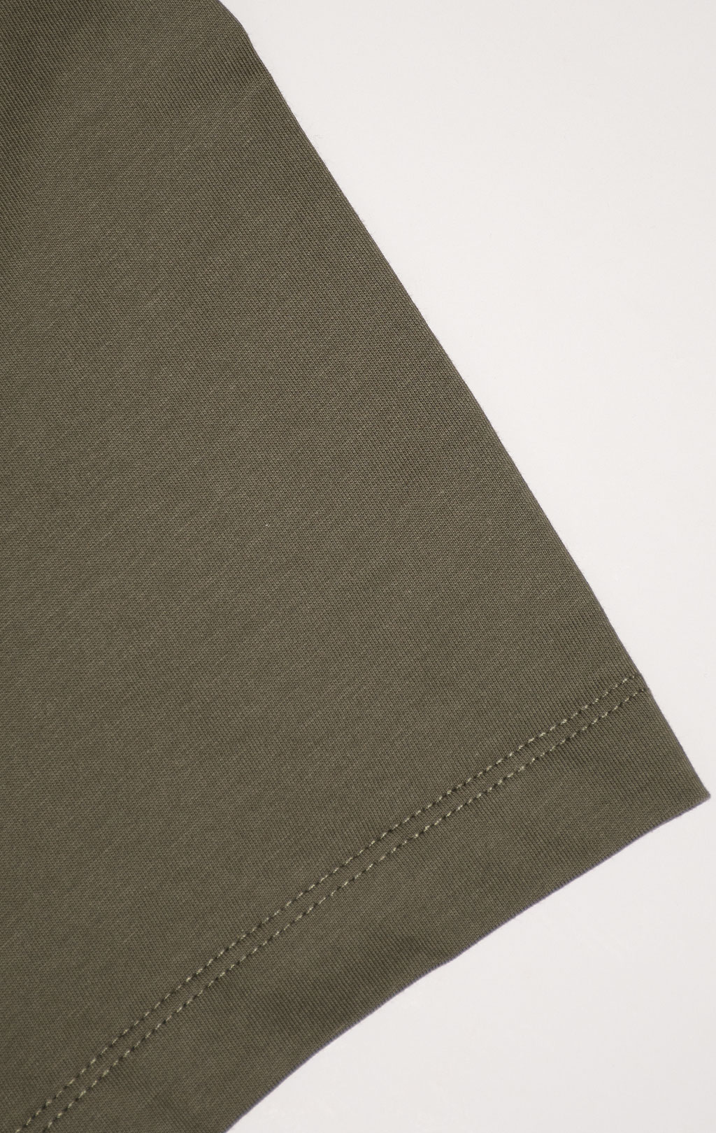 Футболка BLAUER SS 24 olive (HO2149) 