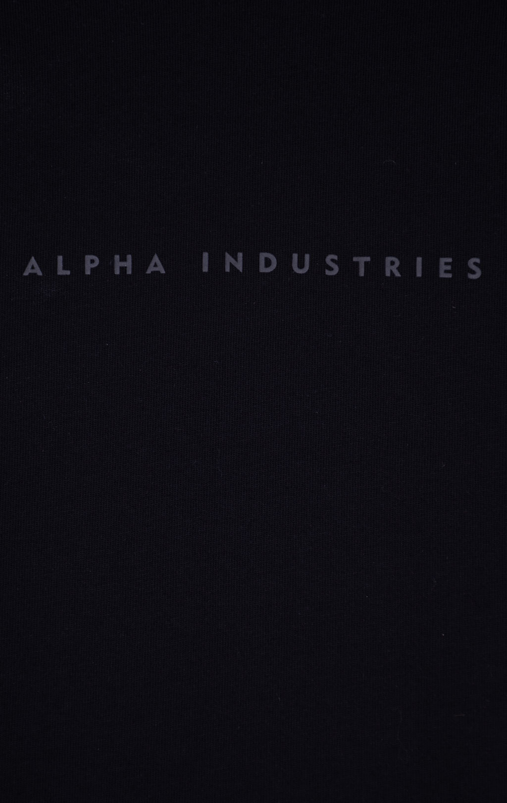 Футболка ALPHA INDUSTRIES BASE T black 