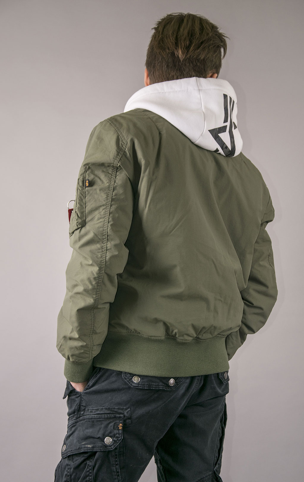 Куртка-бомбер ALPHA INDUSTRIES MA-1 PRIMALOFT sage 