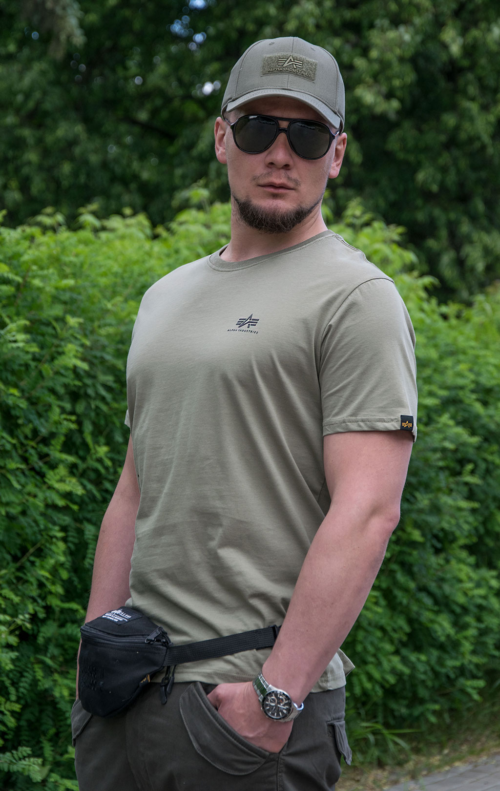 Футболка ALPHA INDUSTRIES BASIC T SMALL LOGO olive 