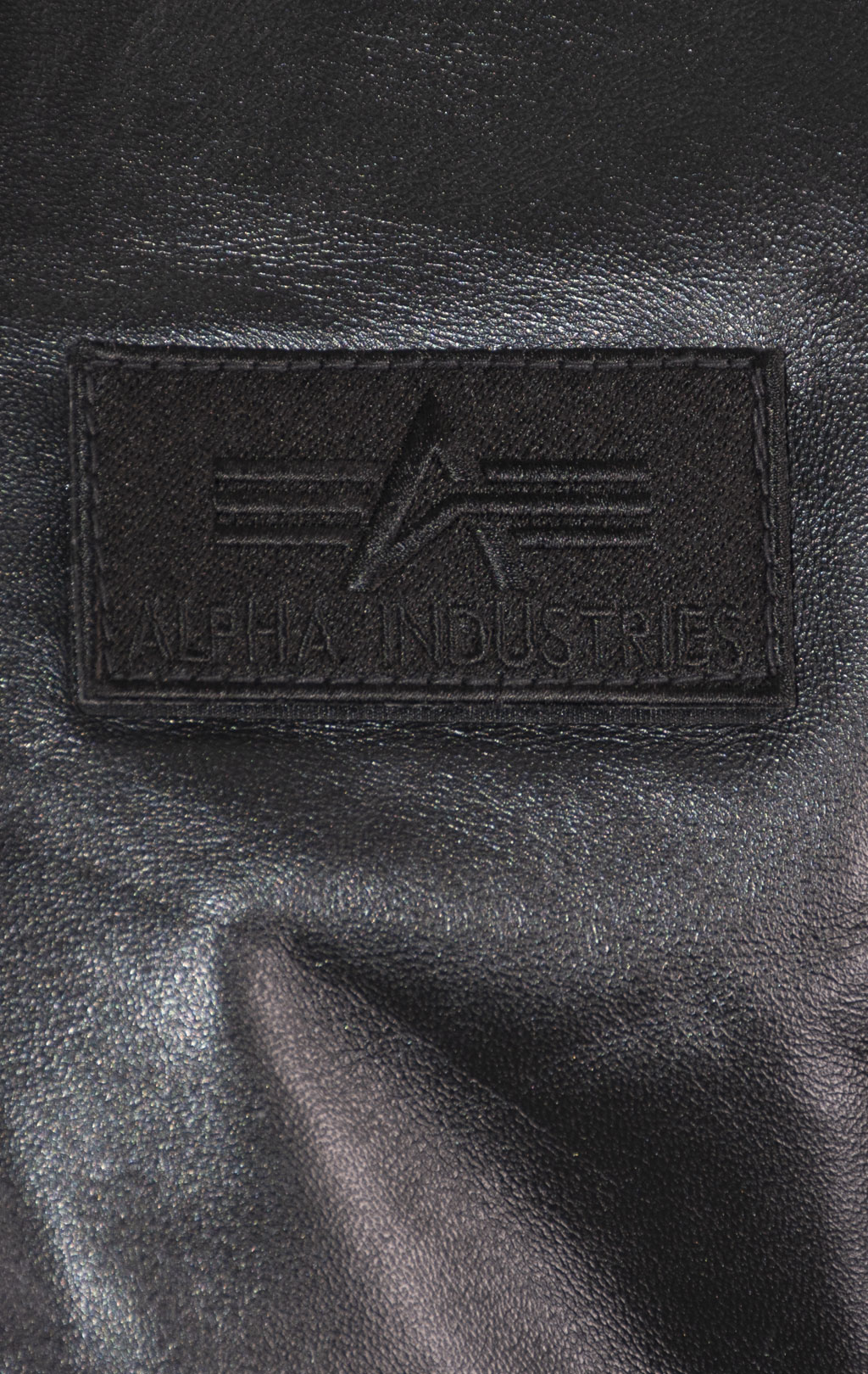 Куртка-бомбер лётная ALPHA INDUSTRIES MA-1 D-Tec leather LW кожа black/black 