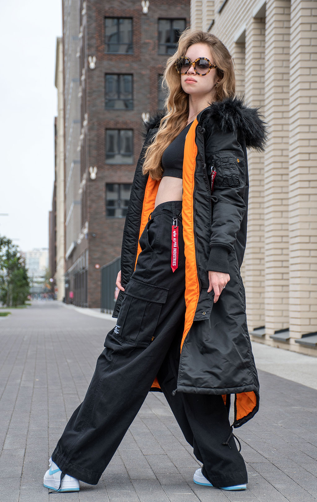 Женская куртка-парка ALPHA INDUSTRIES LONG FISHTAIL black 