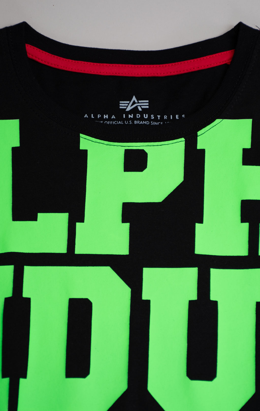Футболка ALPHA INDUSTRIES BIG LETTERS T black/neon green 