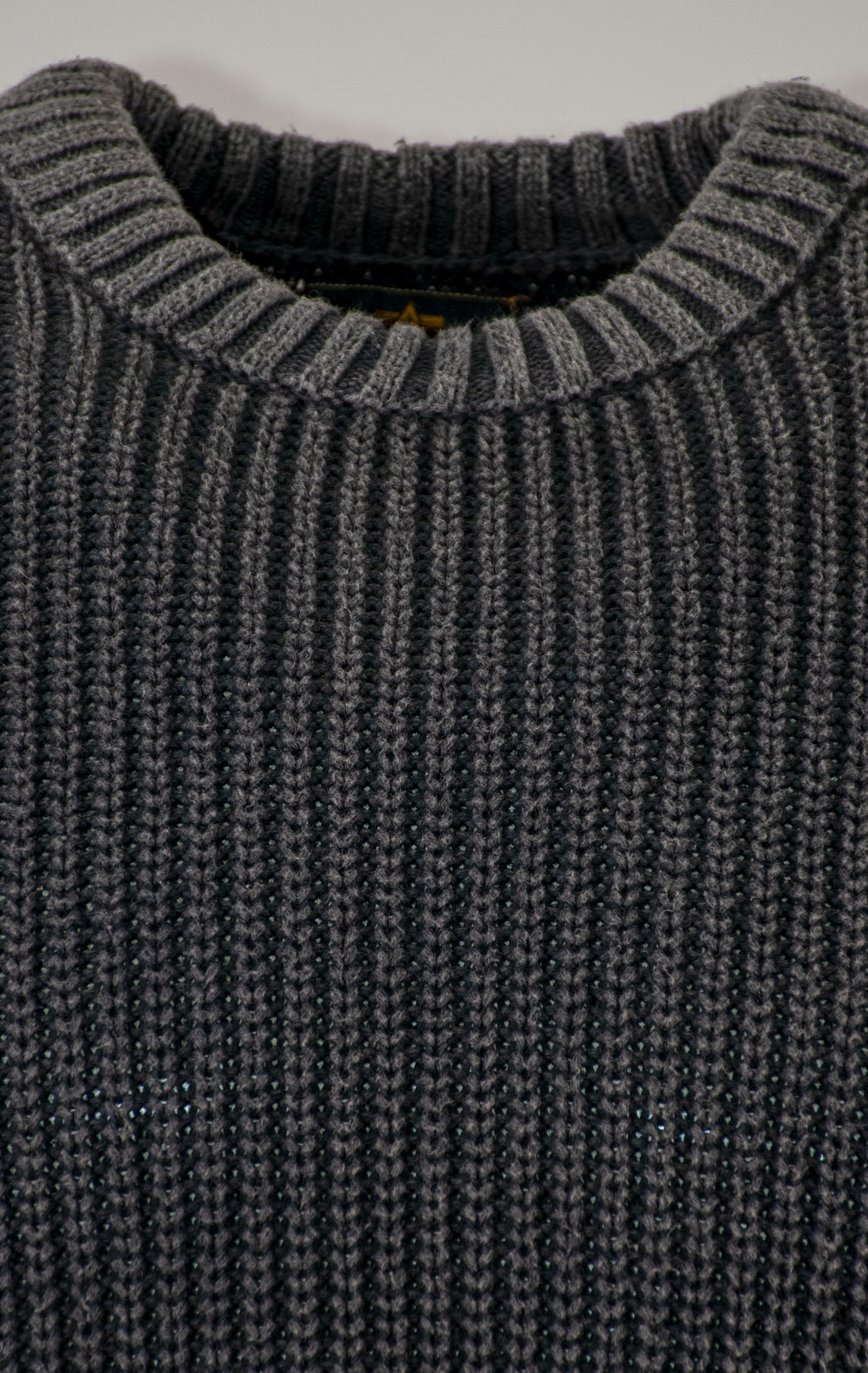 Свитер ALPHA INDUSTRIES ACID PULLOVER black 