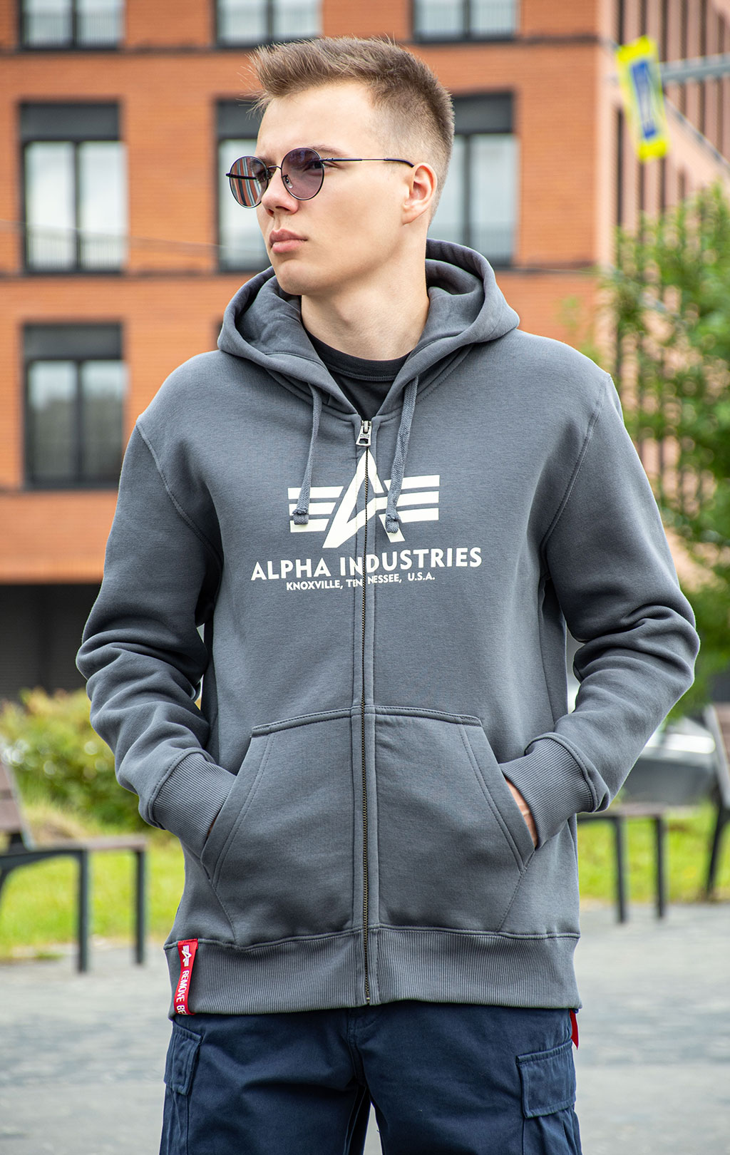 Толстовка ALPHA INDUSTRIES BASIC ZIP HOODY greyblack 
