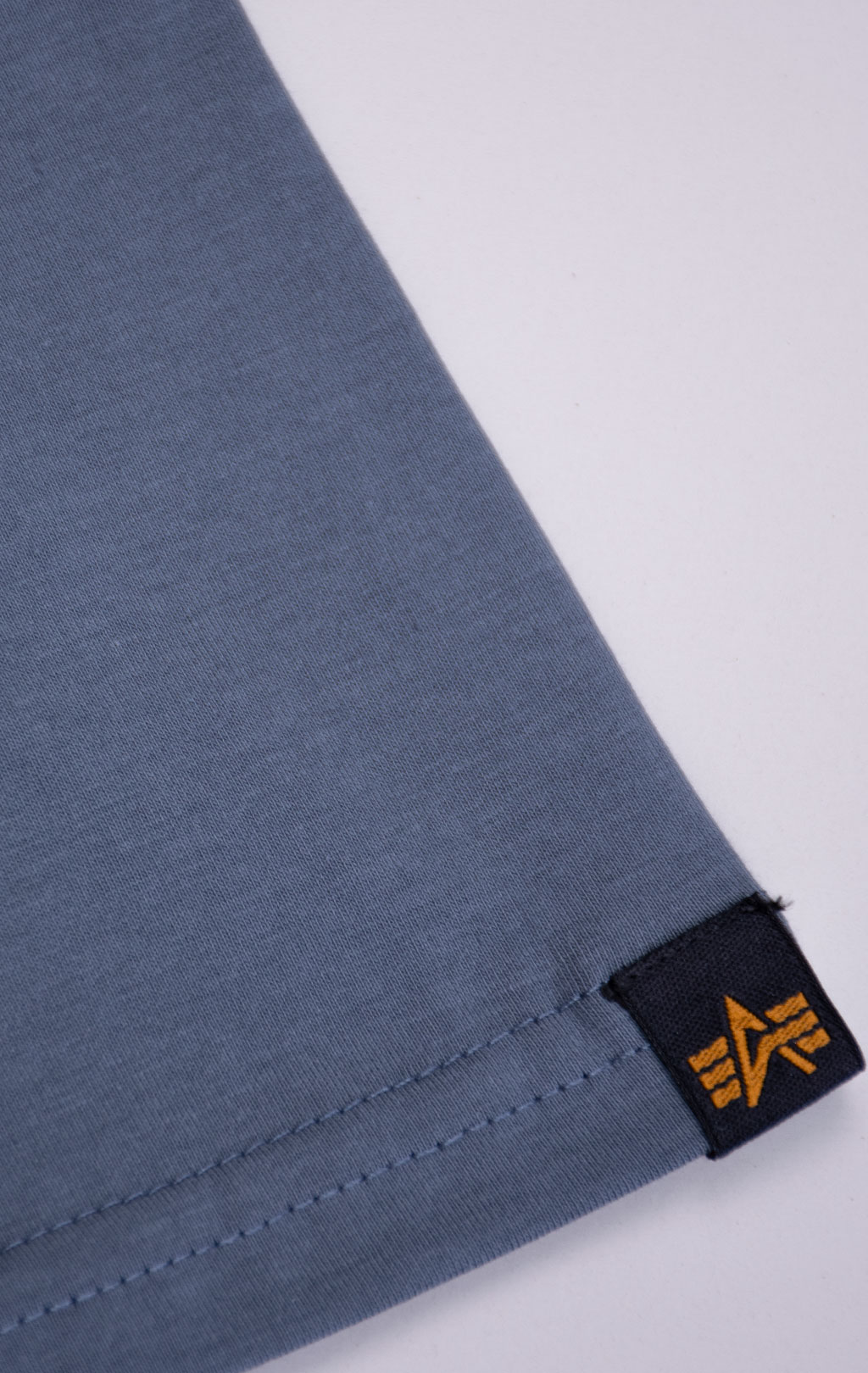 Футболка ALPHA INDUSTRIES BASIC T SMALL LOGO denim blue 