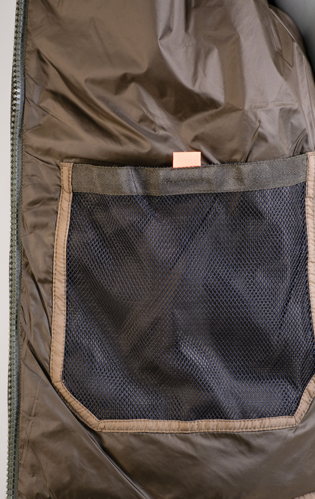 Куртка-пуховик PARAJUMPERS AKUTAN FW 25/26 earth/deep moss 