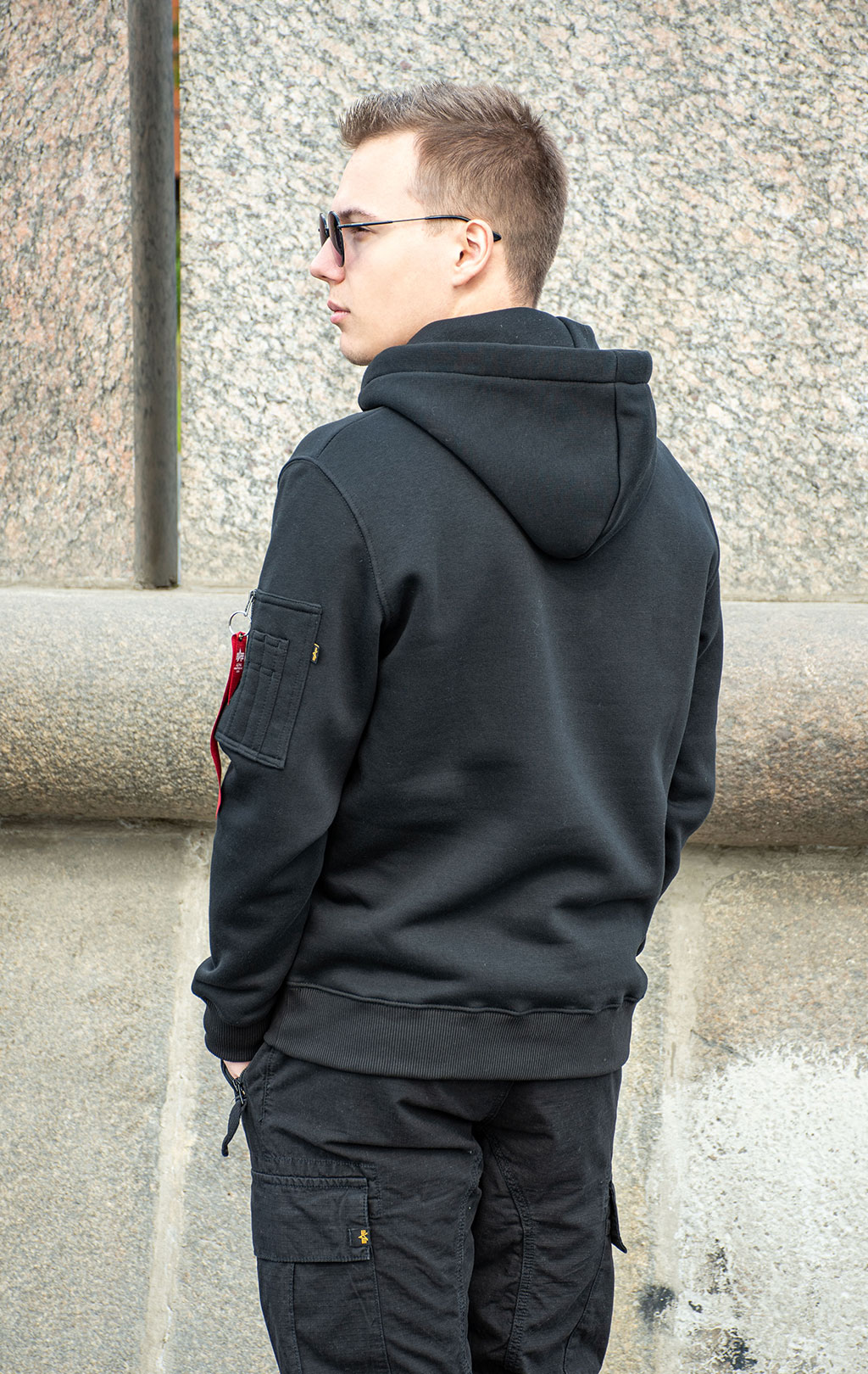 Толстовка ALPHA INDUSTRIES ALPHA LABEL HOODY black 