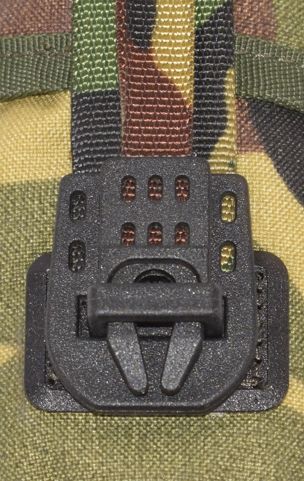 Подсумок гранатный HANDGRANAAT MOLLE dpm Голландия
