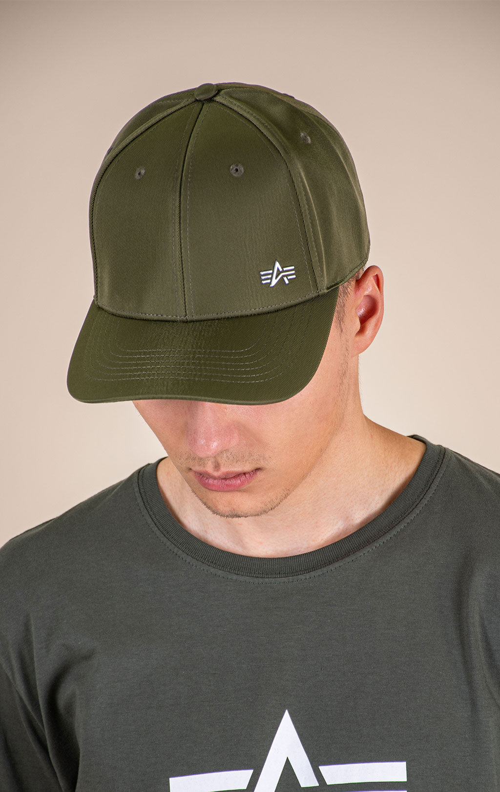 Бейсболка ALPHA INDUSTRIES METAL LABEL CAP dark olive 