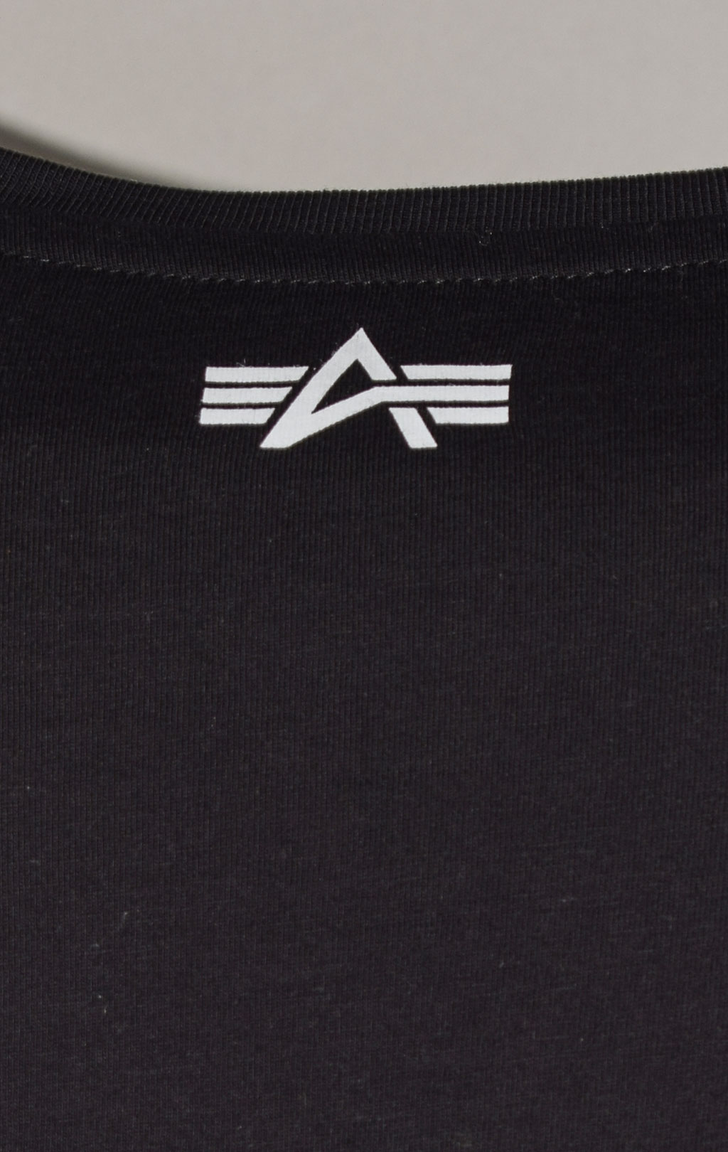 Футболка ALPHA INDUSTRIES CAMO PRINT black/digi black camo 