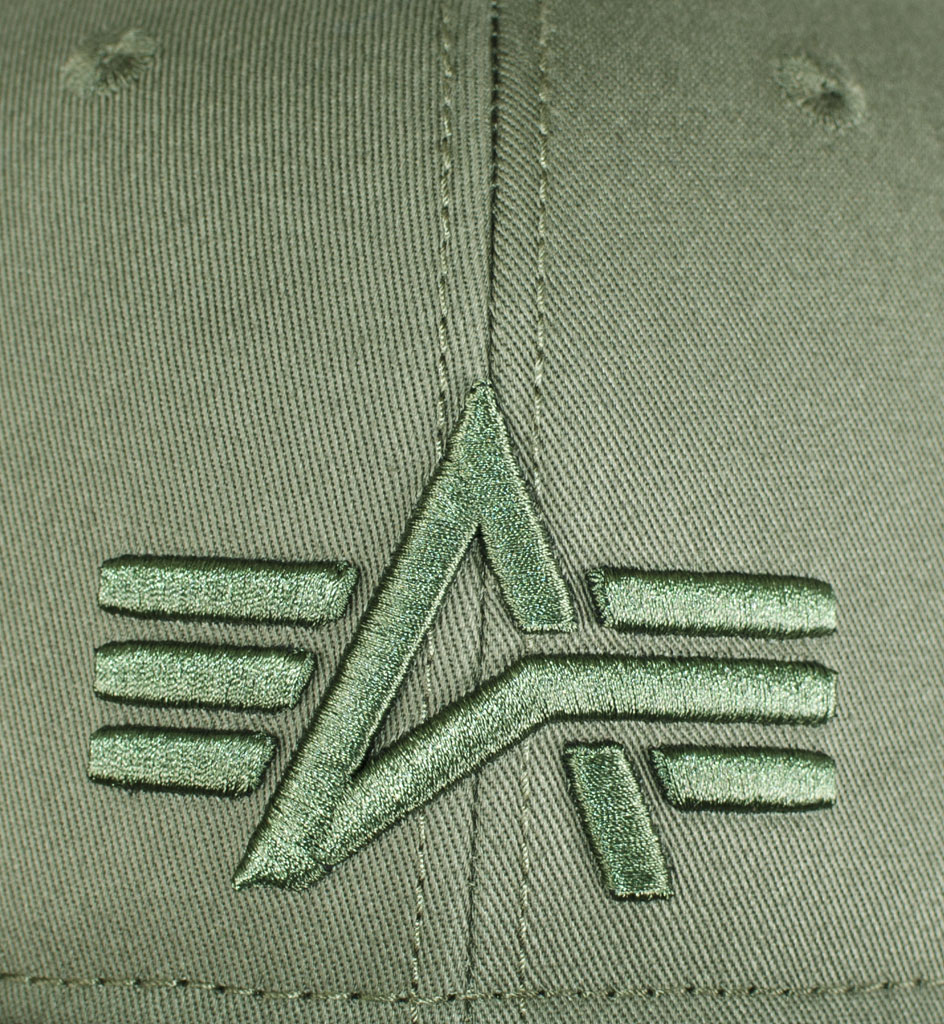 Бейсболка ALPHA INDUSTRIES CAMO LOGO CAP woodland camo 