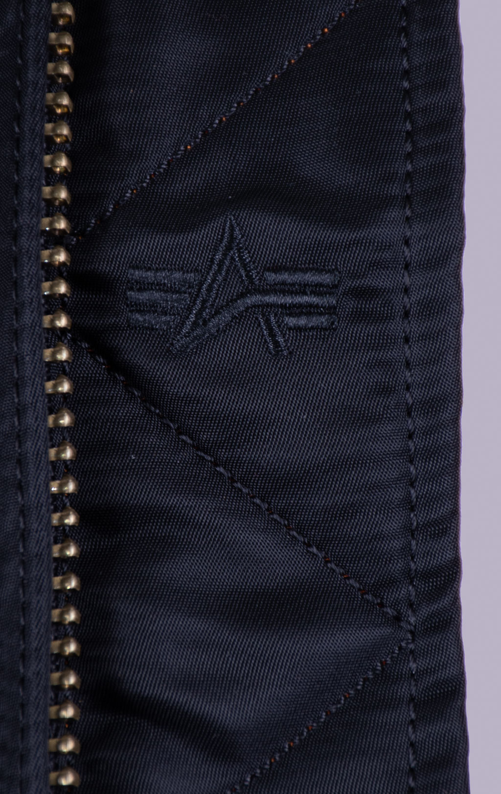 Женский бомбер ALPHA INDUSTRIES MA-1 VF 59 black 