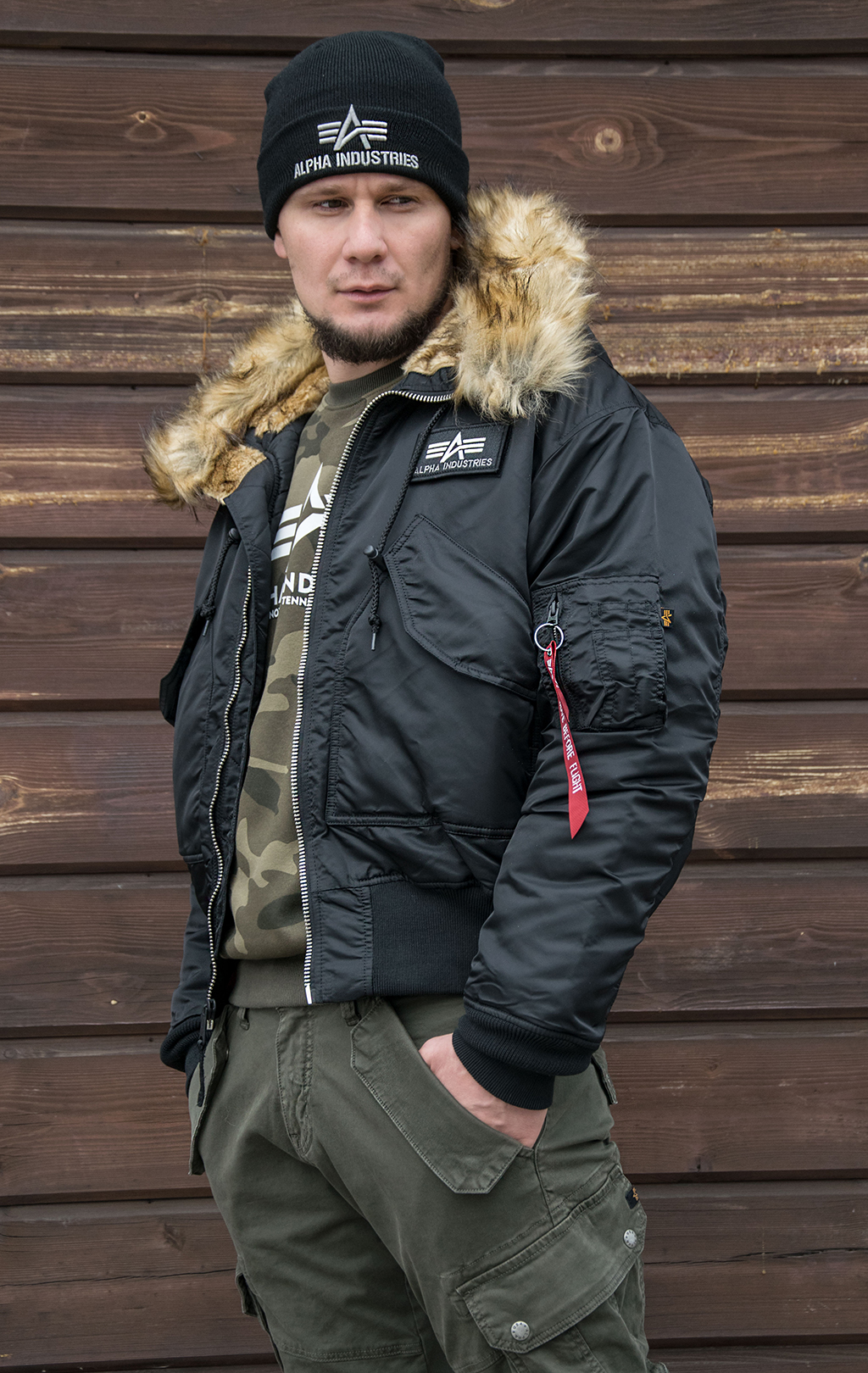 Аляска короткая ALPHA INDUSTRIES 45P HOODED CUSTOM black/reflective 
