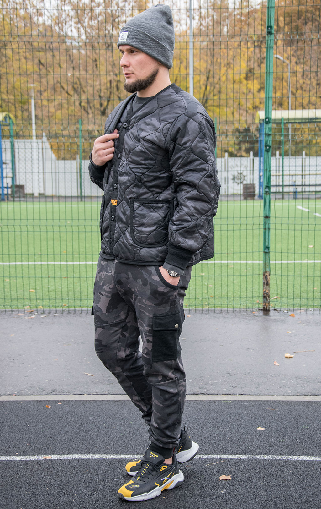 Куртка-подстёжка ALPHA INDUSTRIES M-65 CLASSIC с карманами и манжетами FW 21/22 m black woodland camo 
