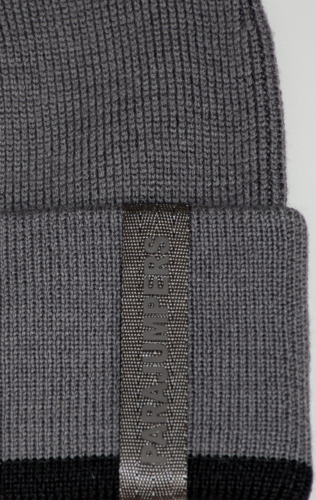 Шапка вязаная PARAJUMPERS ICONIC HAT FW 25/26 pewter-black 
