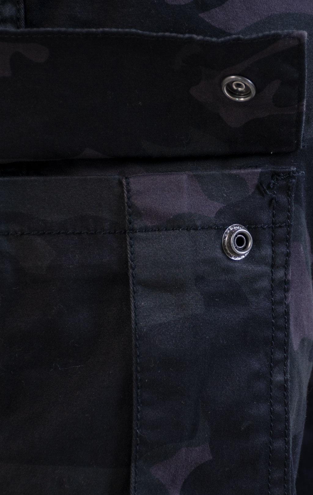 Брюки-карго ALPHA INDUSTRIES AIRMAN black camo 
