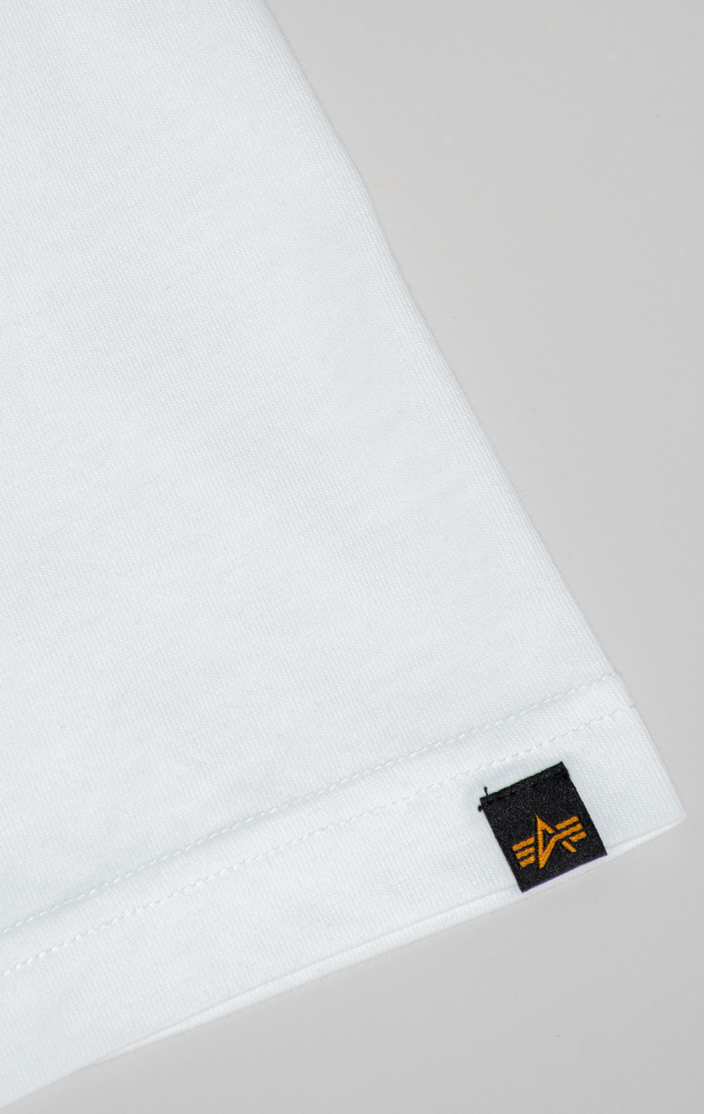 Футболка ALPHA INDUSTRIES ESSENTIAL RELAXED TEE SS 25 m white 