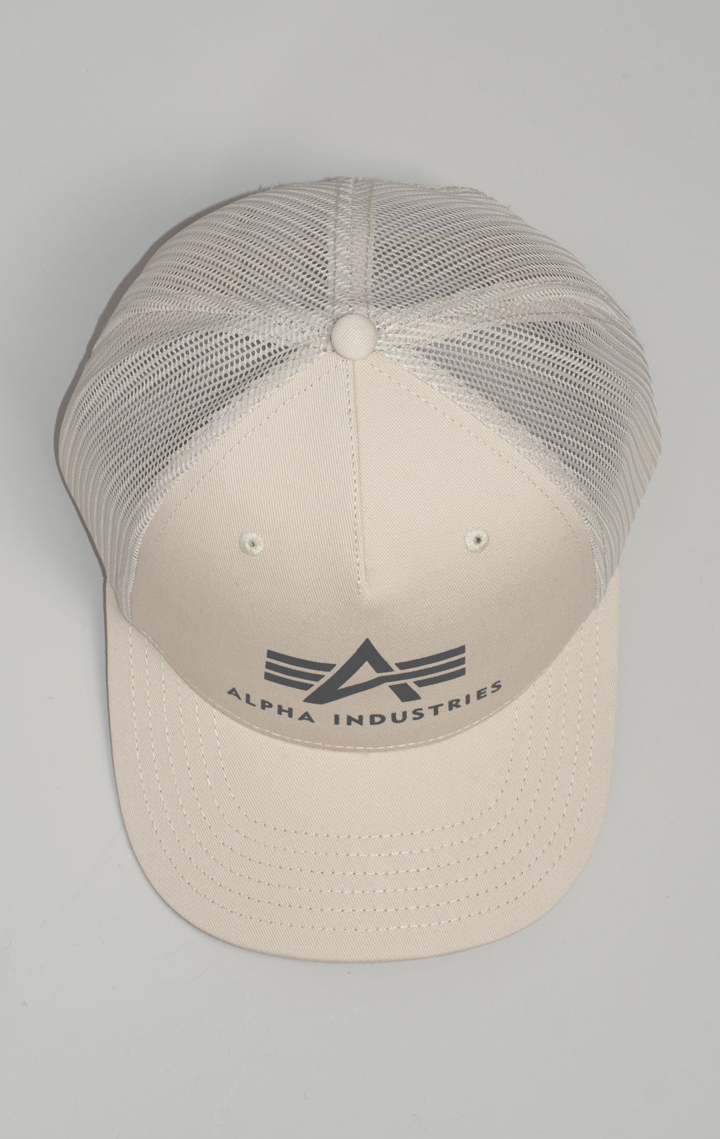 Бейсболка ALPHA INDUSTRIES BASIC TRUCKER CAP jet stream white 