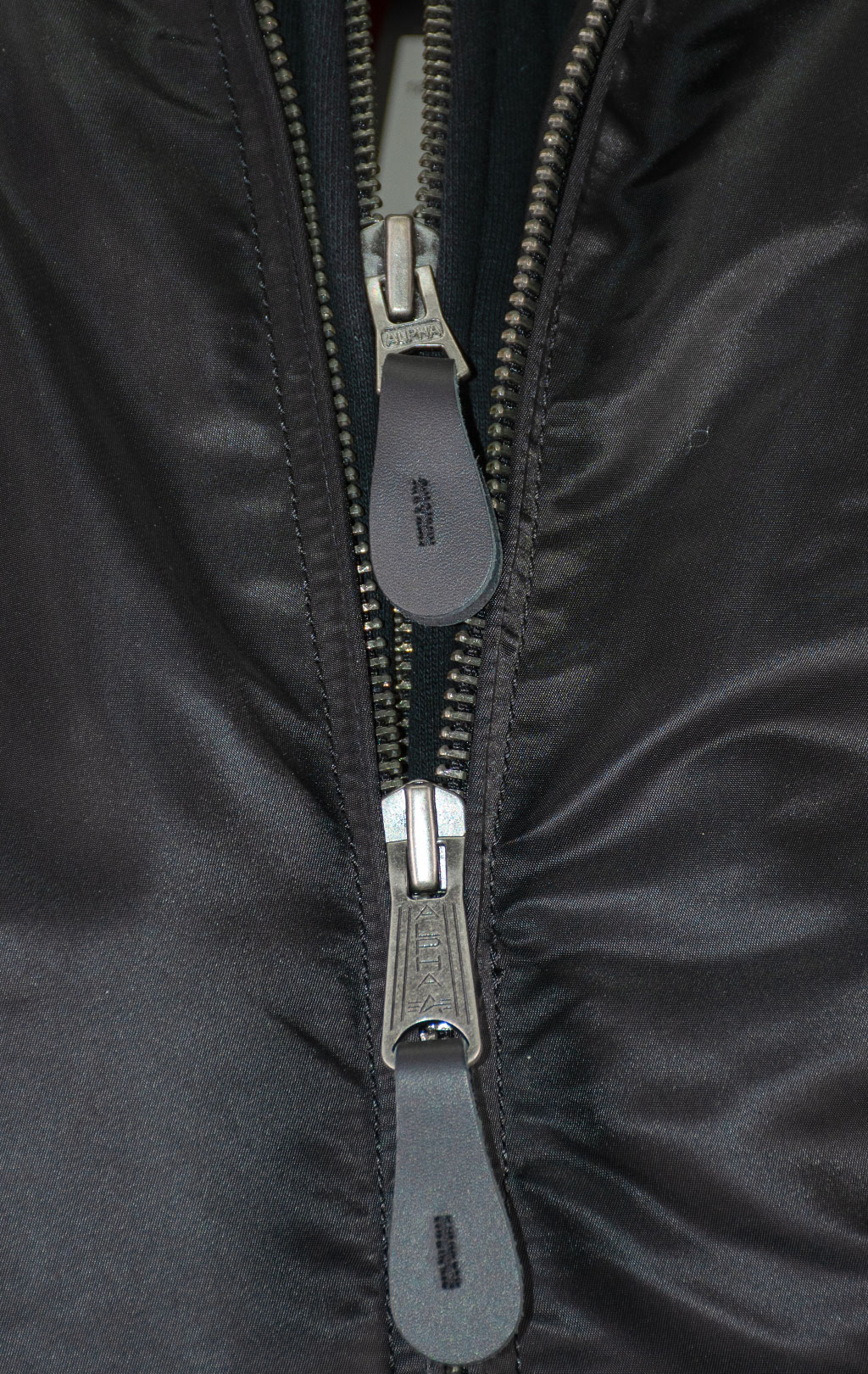 Куртка-бомбер лётная ALPHA INDUSTRIES MA-1 D-Tec black/black 