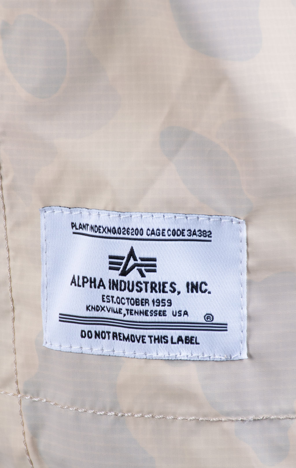 Ветровка-пончо ALPHA INDUSTRIES PACKAWAY PONCHO SS 24 m limestone 