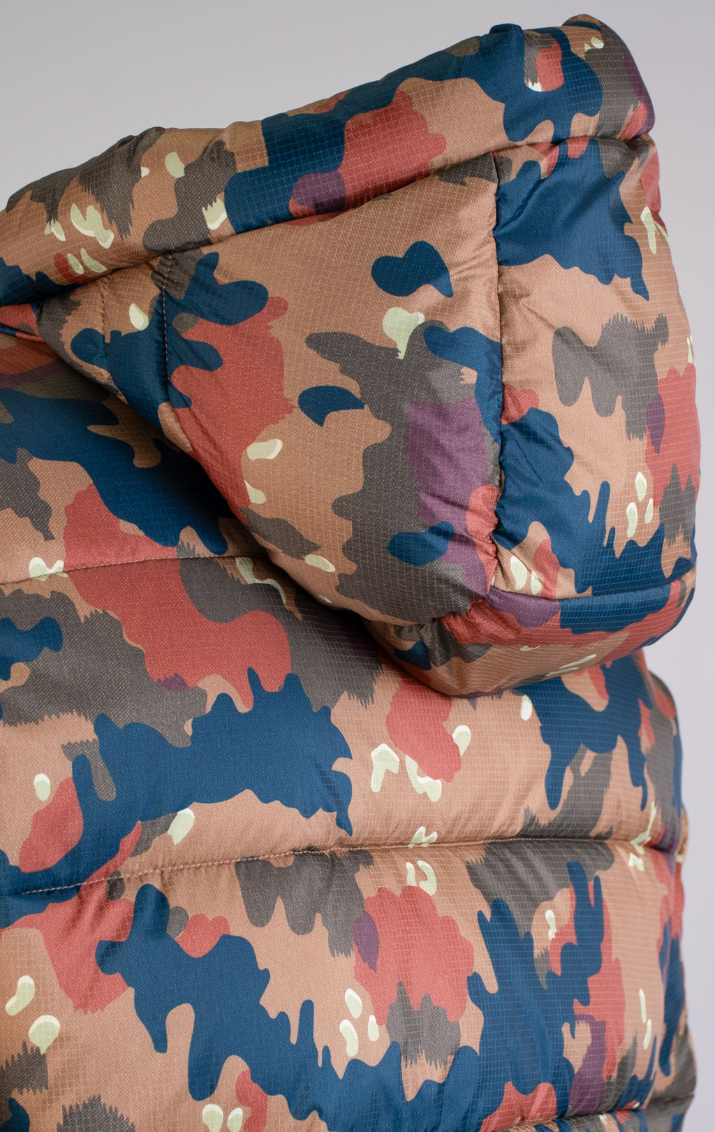 Куртка с капюшоном BLAUER BURTON ECO FW 25/26 tabacco swiss camo (C02153) 