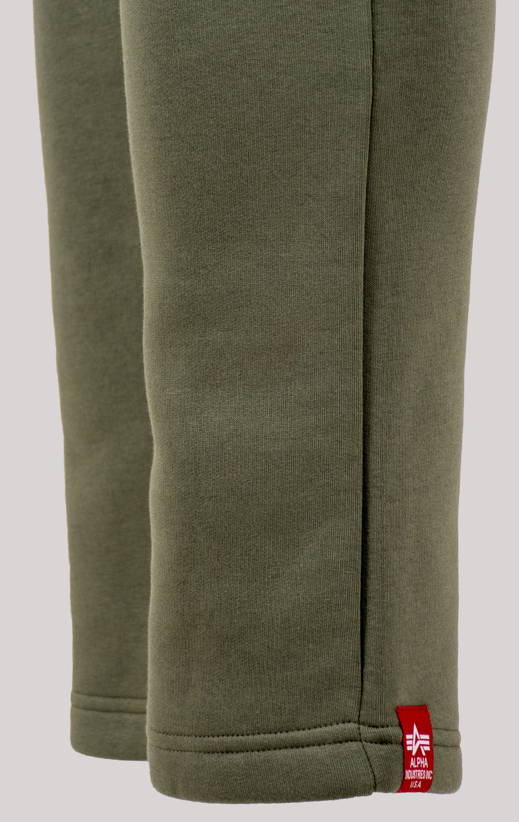 Брюки спортивные джоггеры ALPHA INDUSTRIES EMB JOGGER dark olive 
