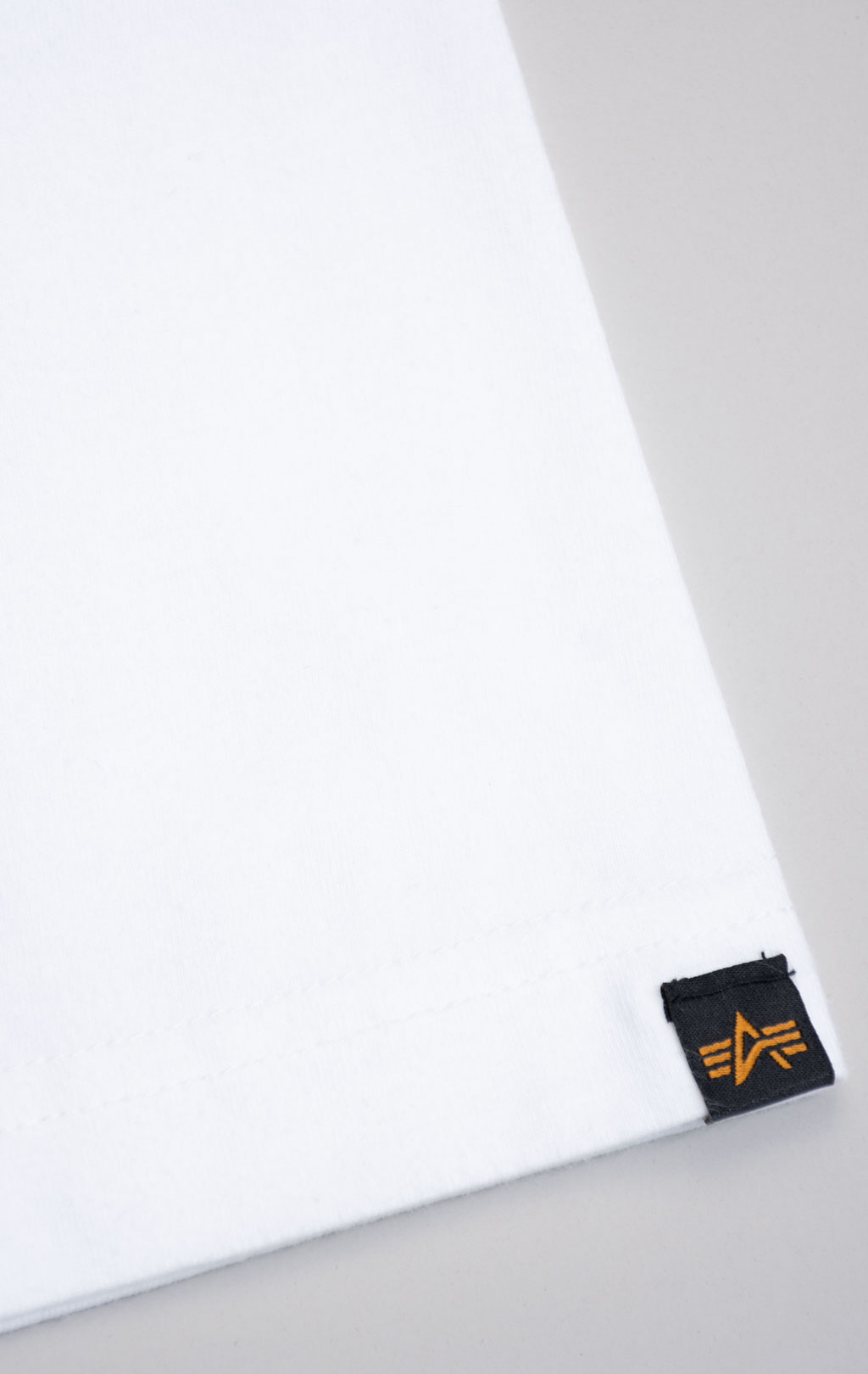 Футболка ALPHA INDUSTRIES ALPHA MA-1 TEE SS 24 white 