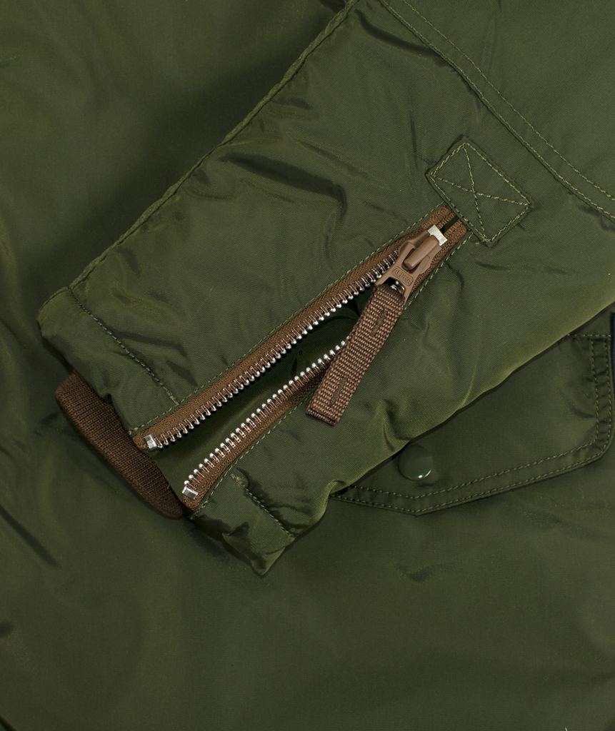 Аляска ALPHA INDUSTRIES DISCOVERER dark green 