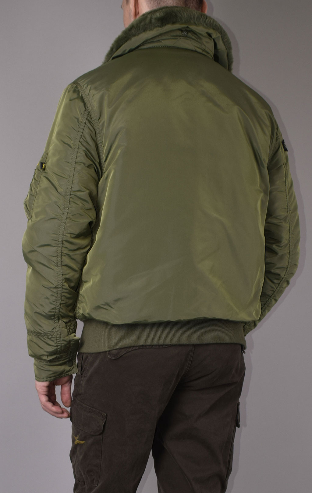 Куртка-пилот ALPHA INDUSTRIES B-15 AIR FRAME sage green 
